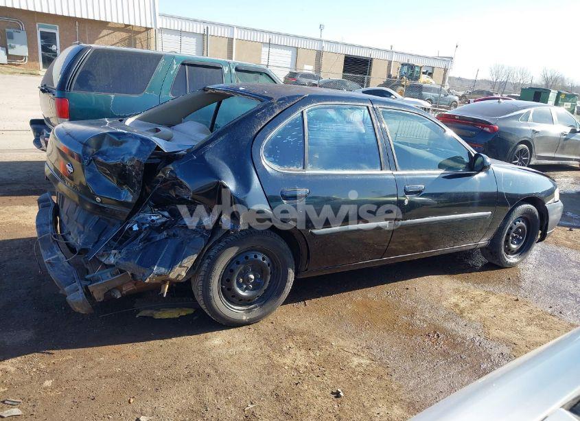 Photo 13 of 1999 Nissan Altima GLE/GXE/SE/SE-L/XE (VIN 1N4DL01D2XC156582)
