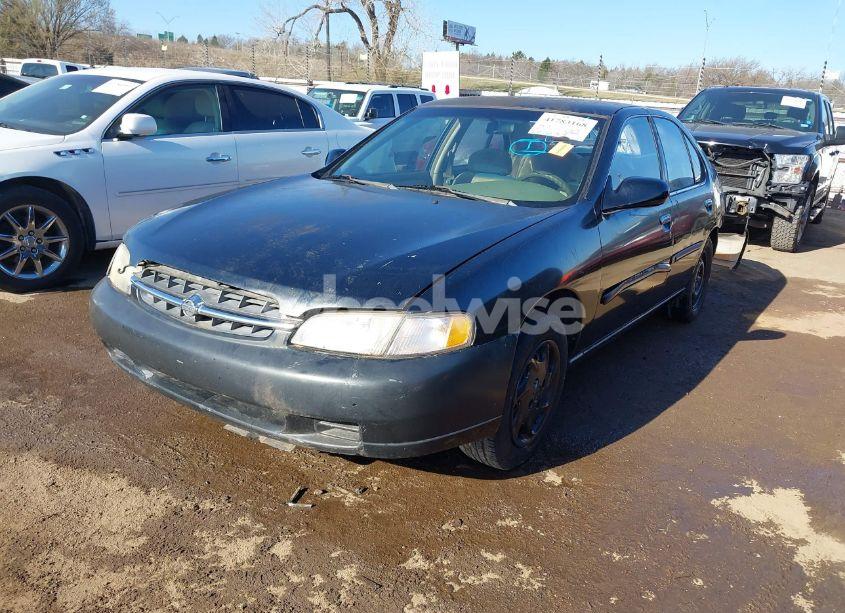 Photo 2 of 1999 Nissan Altima GLE/GXE/SE/SE-L/XE (VIN 1N4DL01D2XC156582)