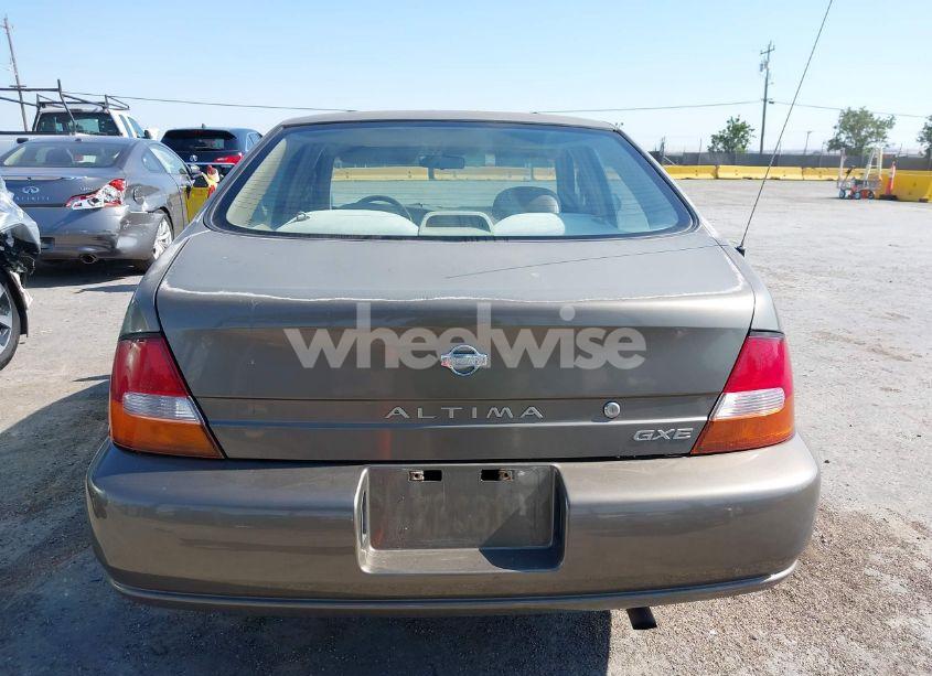 Photo 16 of 1999 Nissan Altima GLE/GXE/SE/SE-L/XE (VIN 1N4DL01D2XC176380)