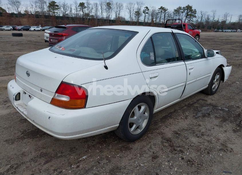 Photo 4 of 1999 Nissan Altima GLE/GXE/SE/SE-L/XE (VIN 1N4DL01D2XC184334)