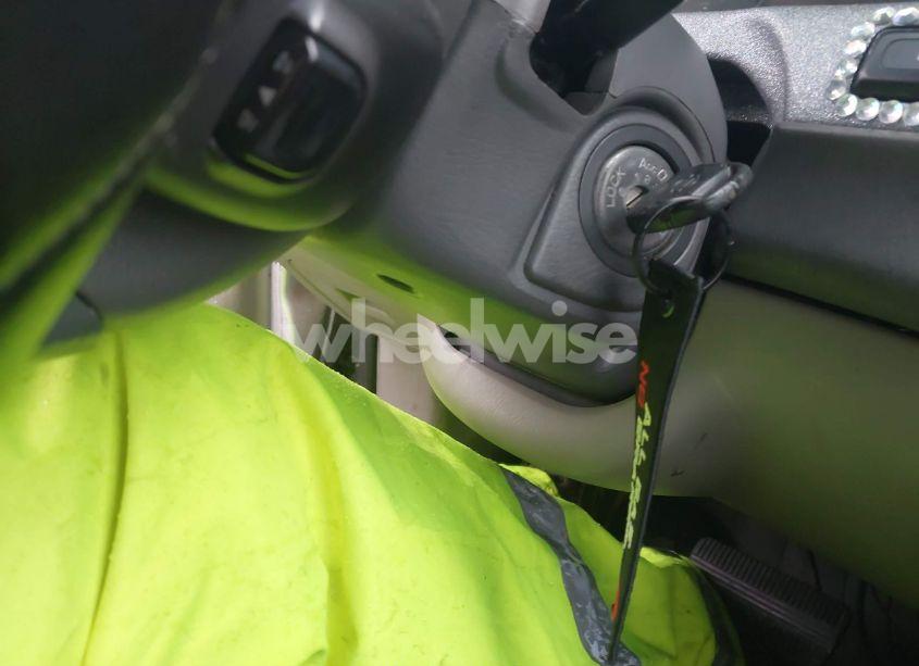 Photo 11 of 2001 Nissan Altima GXE (VIN 1N4DL01D31C141385)