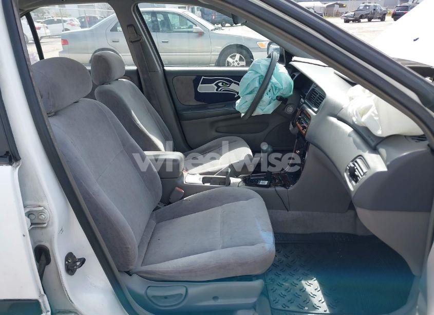 Photo 5 of 1999 Nissan Altima GLE/GXE/SE/SE-L/XE (VIN 1N4DL01D3XC196105)