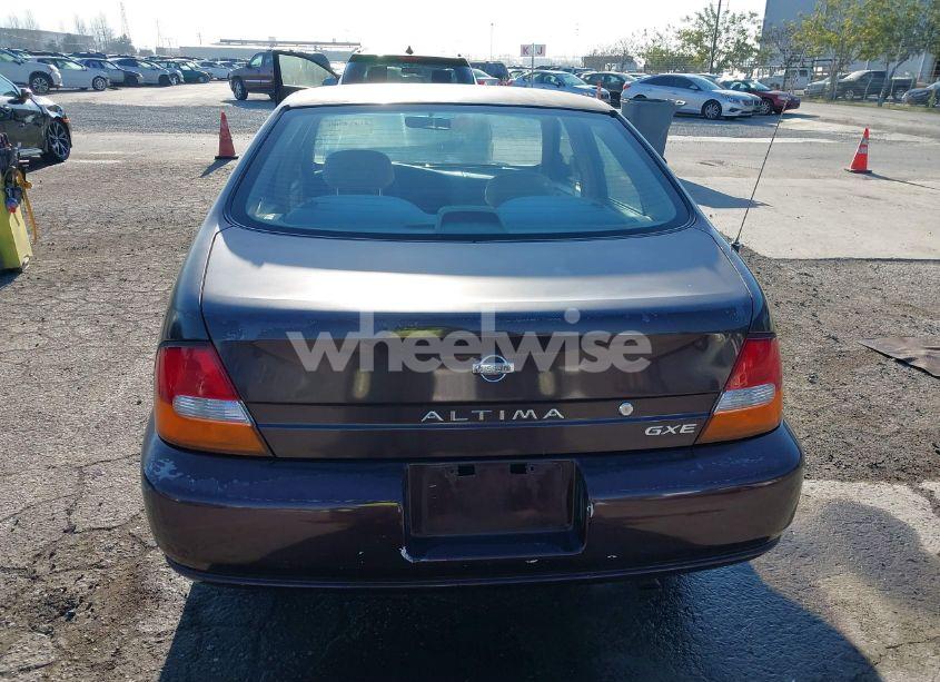 Photo 16 of 1999 Nissan Altima GLE/GXE/SE/SE-L/XE (VIN 1N4DL01D3XC209869)