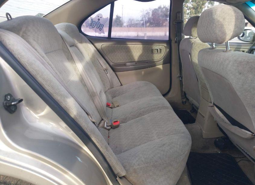 Photo 8 of 2001 Nissan Altima GXE (VIN 1N4DL01D41C144392)