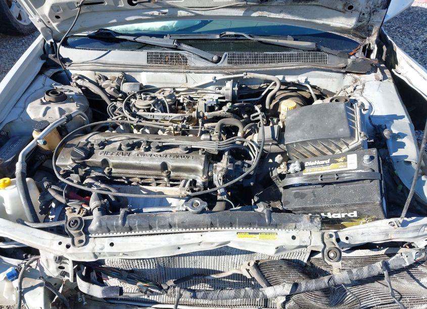 Photo 10 of 2001 Nissan Altima GXE (VIN 1N4DL01D41C209547)