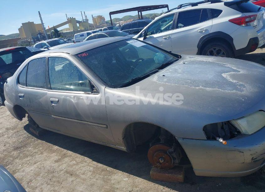 Photo 11 of 1999 Nissan Altima GLE/GXE/SE/SE-L/XE (VIN 1N4DL01D4XC128489)