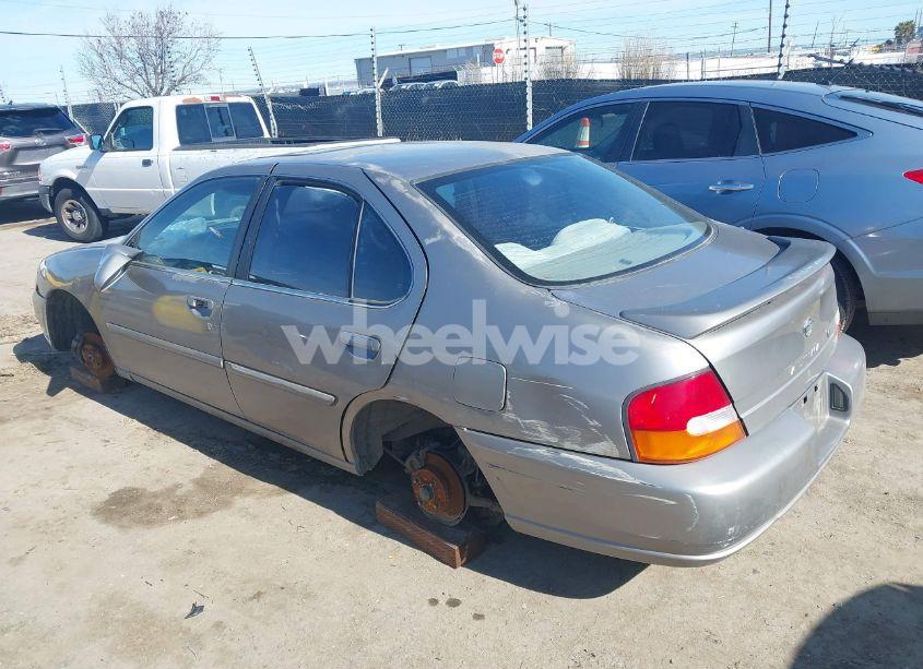 Photo 3 of 1999 Nissan Altima GLE/GXE/SE/SE-L/XE (VIN 1N4DL01D4XC128489)