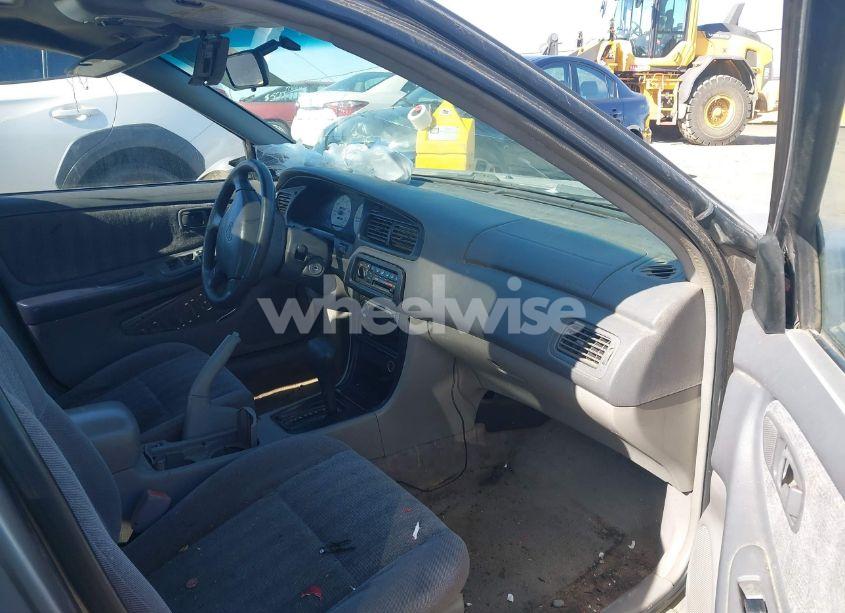 Photo 5 of 1999 Nissan Altima GLE/GXE/SE/SE-L/XE (VIN 1N4DL01D4XC128489)