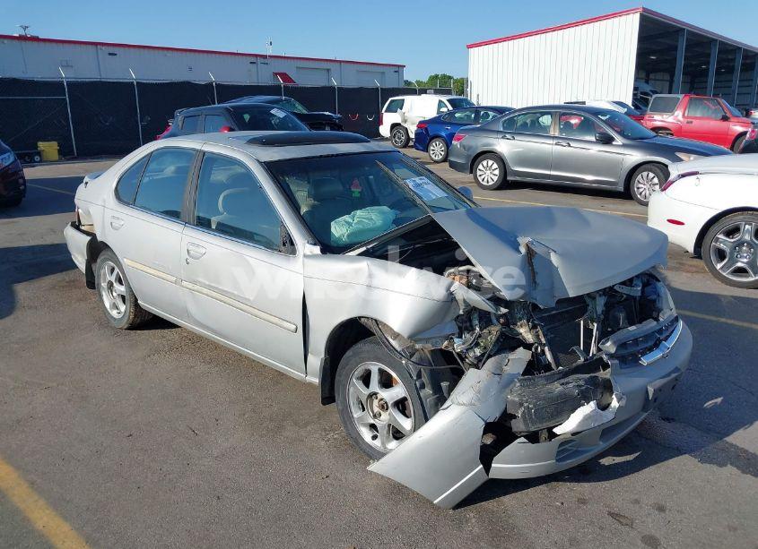1999 Nissan Altima GLE/GXE/SE/SE-L/XE (VIN 1N4DL01D4XC252973) main photo