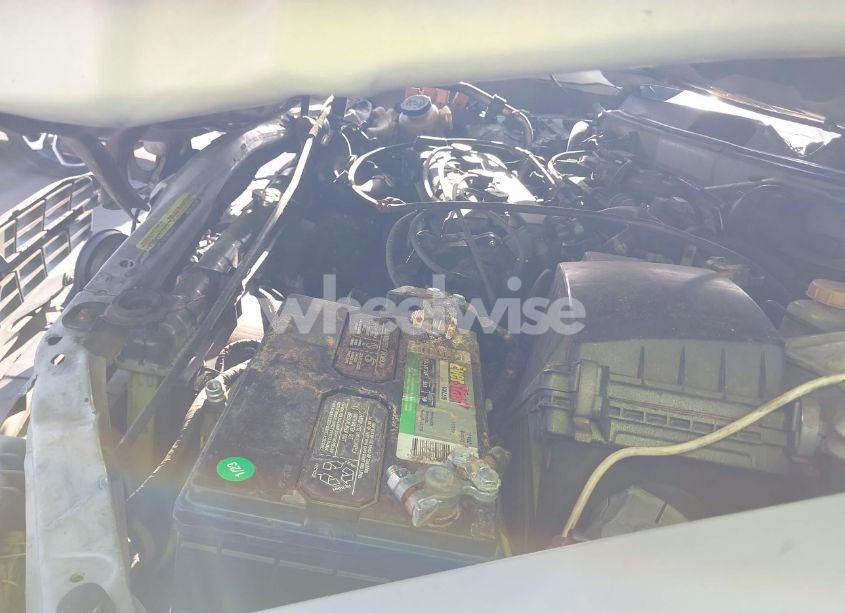 Photo 10 of 1999 Nissan Altima GLE/GXE/SE/SE-L/XE (VIN 1N4DL01D4XC252973)