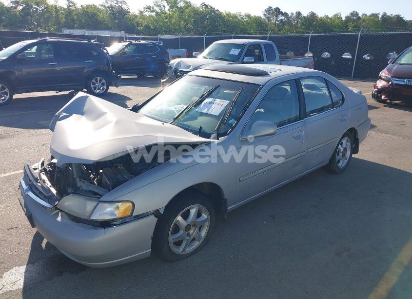 Photo 2 of 1999 Nissan Altima GLE/GXE/SE/SE-L/XE (VIN 1N4DL01D4XC252973)