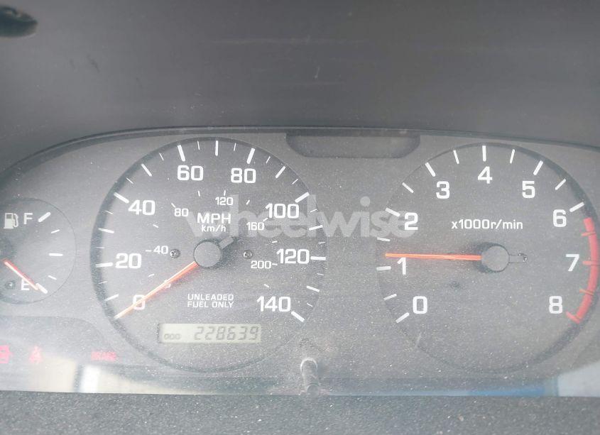 Photo 7 of 2000 Nissan Altima GLE/GXE/SE/XE (VIN 1N4DL01D4YC102704)