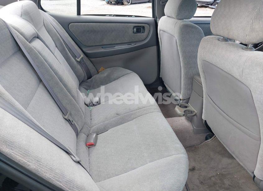 Photo 8 of 2001 Nissan Altima GXE (VIN 1N4DL01D51C115659)