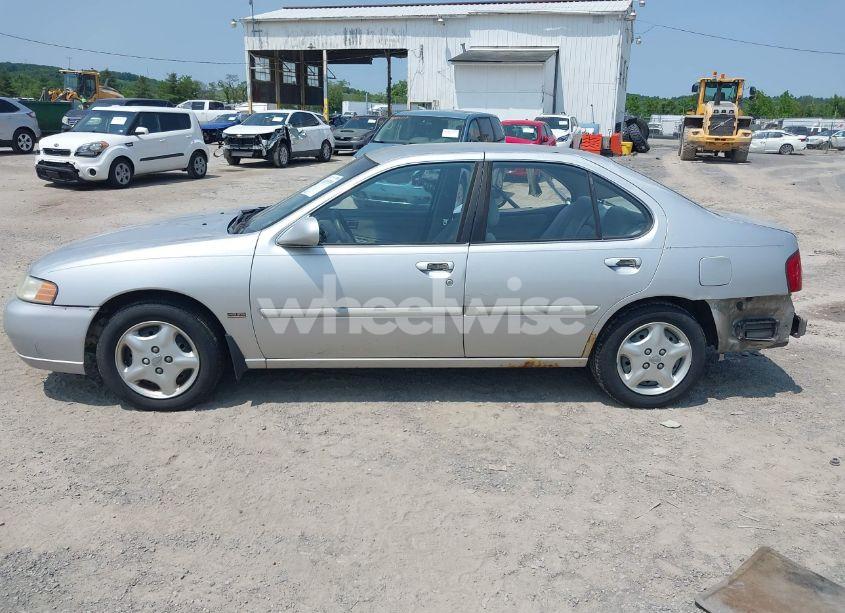 Photo 15 of 2001 Nissan Altima GXE (VIN 1N4DL01D51C232268)
