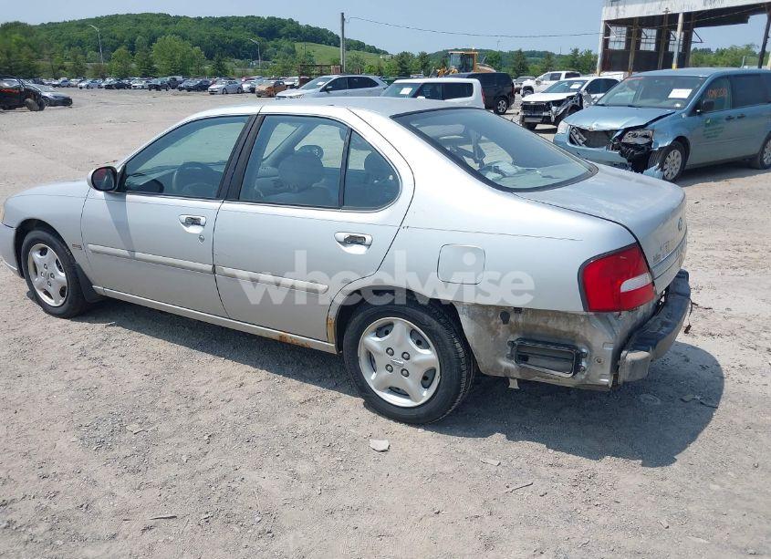 Photo 3 of 2001 Nissan Altima GXE (VIN 1N4DL01D51C232268)