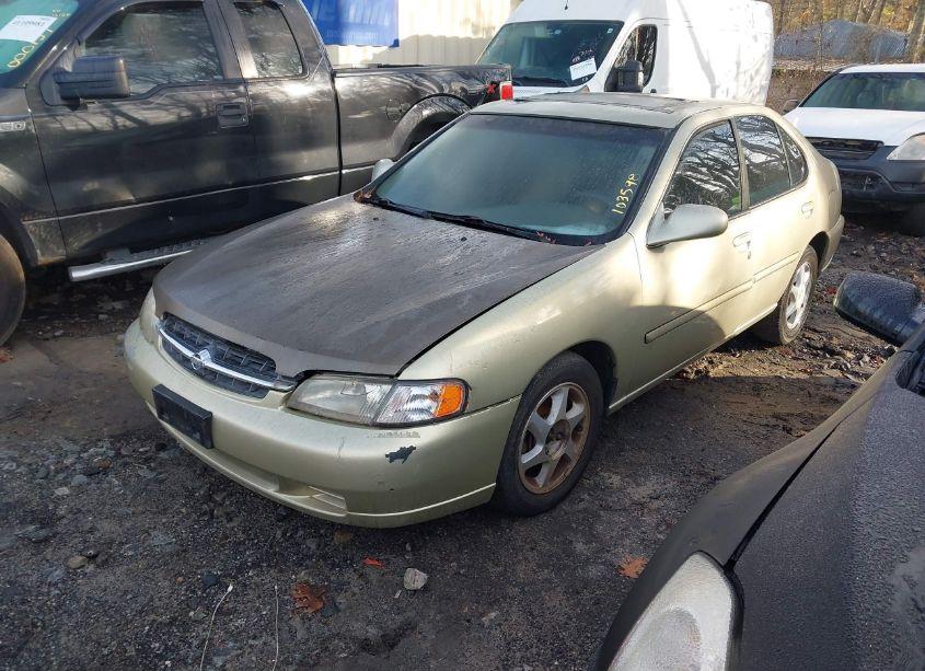 Photo 2 of 1999 Nissan Altima GLE/GXE/SE/SE-L/XE (VIN 1N4DL01D5XC103598)