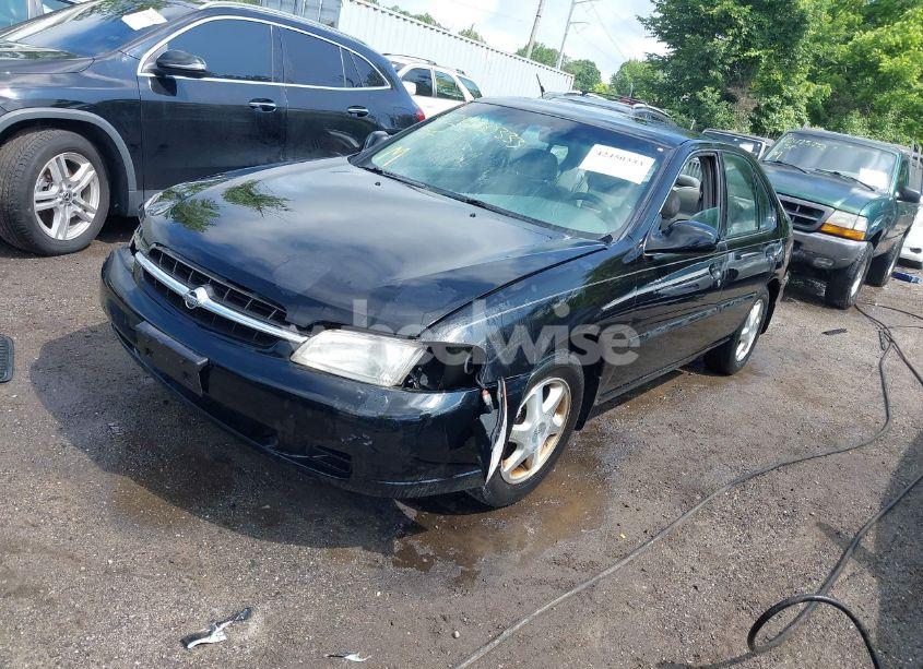 Photo 2 of 1999 Nissan Altima GLE/GXE/SE/SE-L/XE (VIN 1N4DL01D5XC147875)