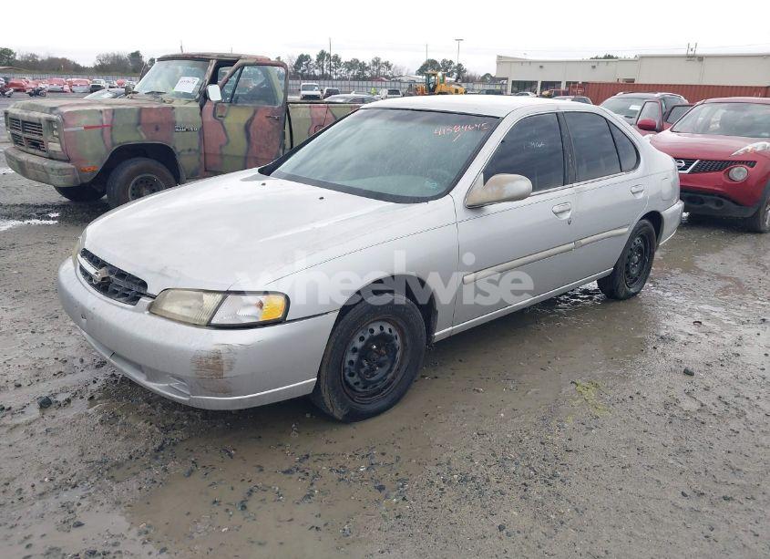 Photo 2 of 1999 Nissan Altima GLE/GXE/SE/SE-L/XE (VIN 1N4DL01D5XC180276)