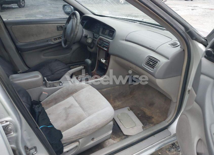 Photo 5 of 1999 Nissan Altima GLE/GXE/SE/SE-L/XE (VIN 1N4DL01D5XC180276)