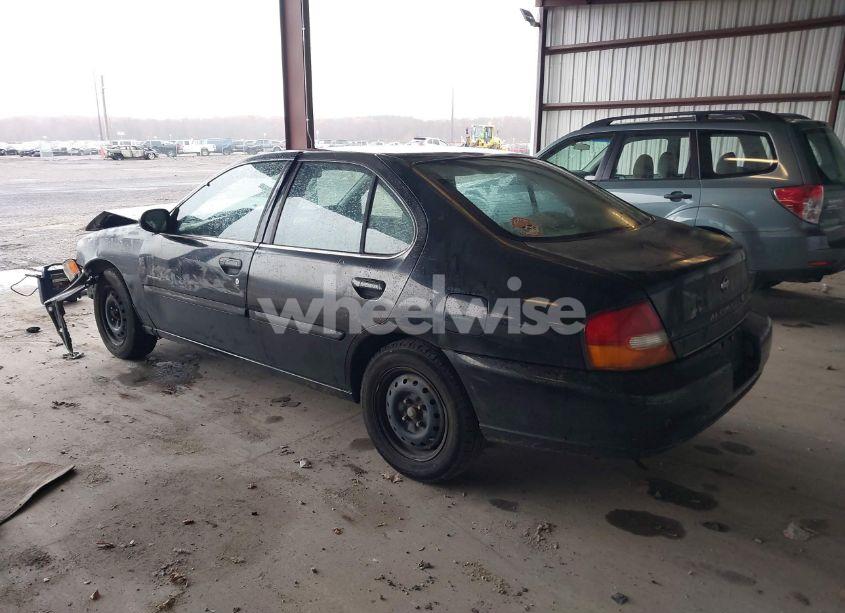 Photo 3 of 1999 Nissan Altima GLE/GXE/SE/SE-L/XE (VIN 1N4DL01D7XC143391)