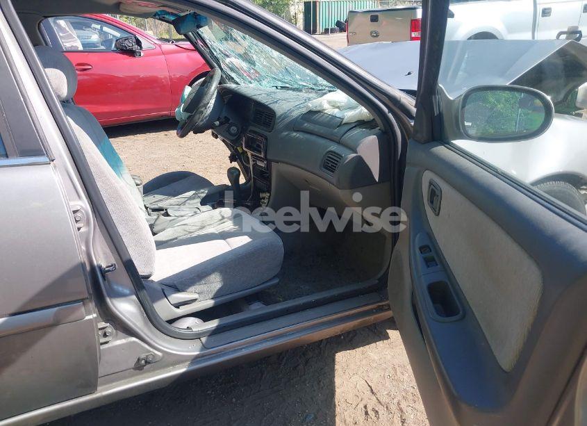 Photo 5 of 2001 Nissan Altima GXE (VIN 1N4DL01D81C124954)