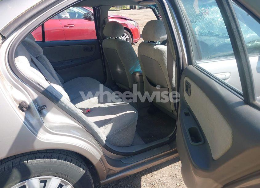 Photo 8 of 2001 Nissan Altima GXE (VIN 1N4DL01D81C124954)