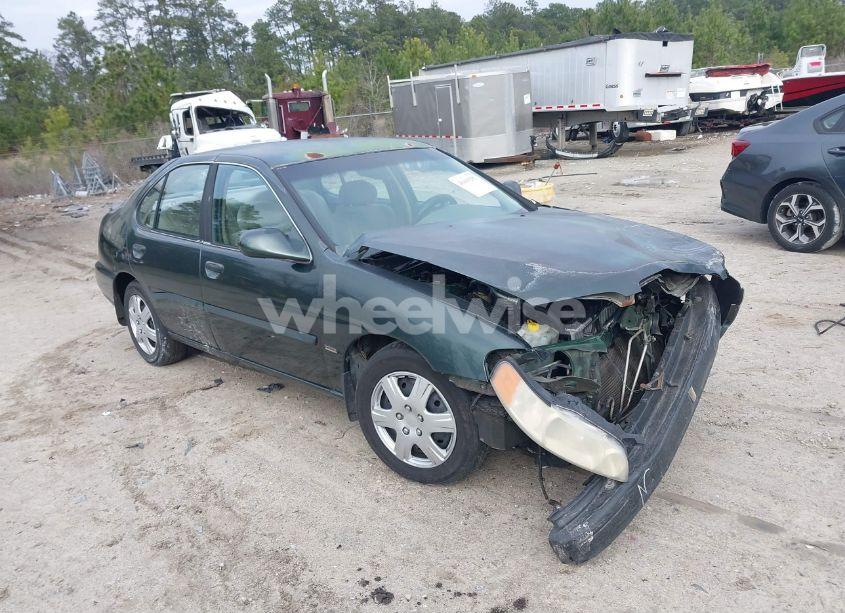 2001 Nissan Altima GXE (VIN 1N4DL01D81C149403) main photo