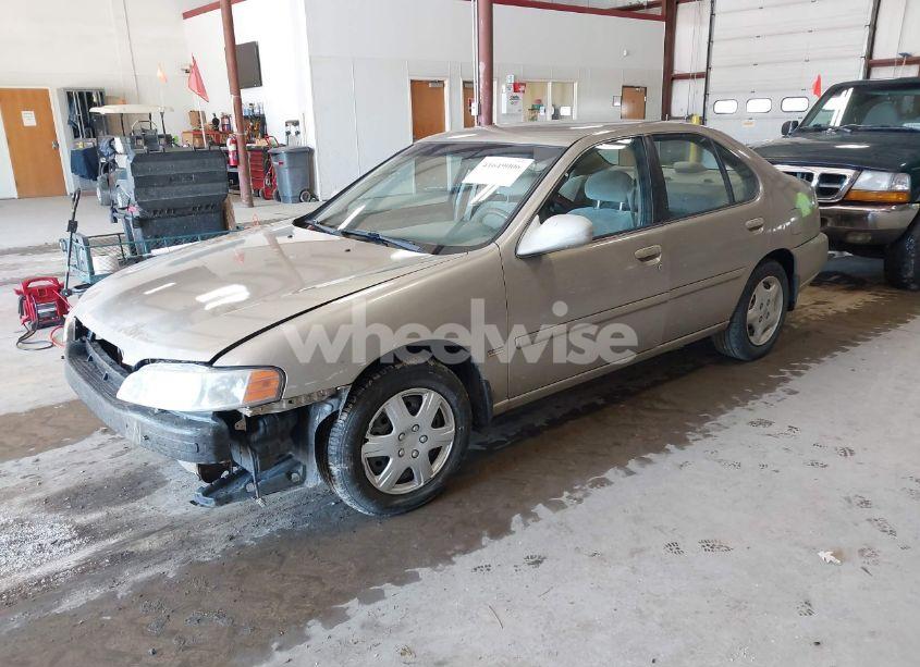 Photo 2 of 2001 Nissan Altima GXE (VIN 1N4DL01D91C128284)