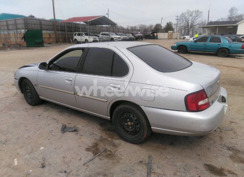 Photo 3 of 2001 Nissan Altima GXE (VIN 1N4DL01D91C160748)
