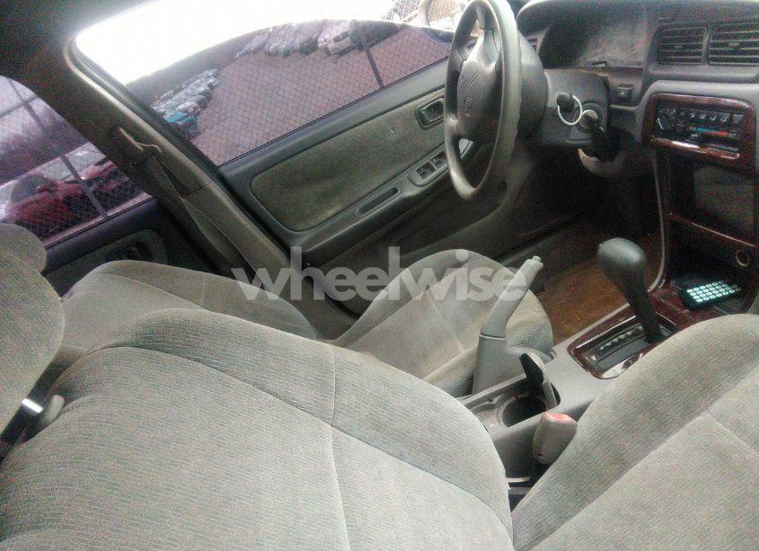 Photo 5 of 2001 Nissan Altima GXE (VIN 1N4DL01D91C160748)