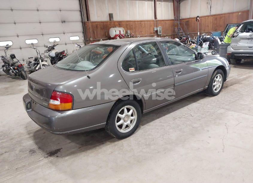 Photo 4 of 1998 Nissan Altima GLE/GXE/SE/XE (VIN 1N4DL01D9WC181624)