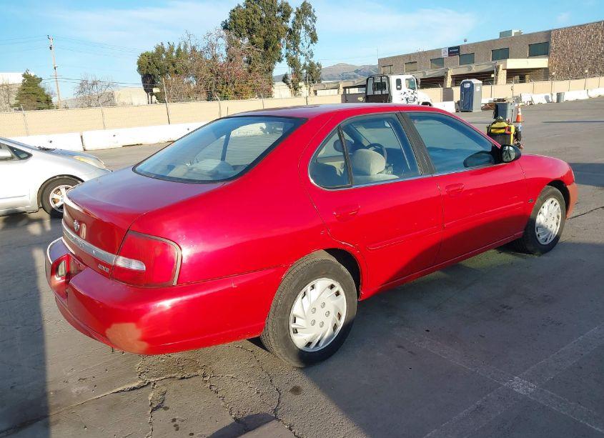 Photo 4 of 2001 Nissan Altima GXE (VIN 1N4DL01DX1C166896)