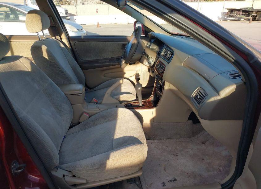 Photo 5 of 2001 Nissan Altima GXE (VIN 1N4DL01DX1C166896)