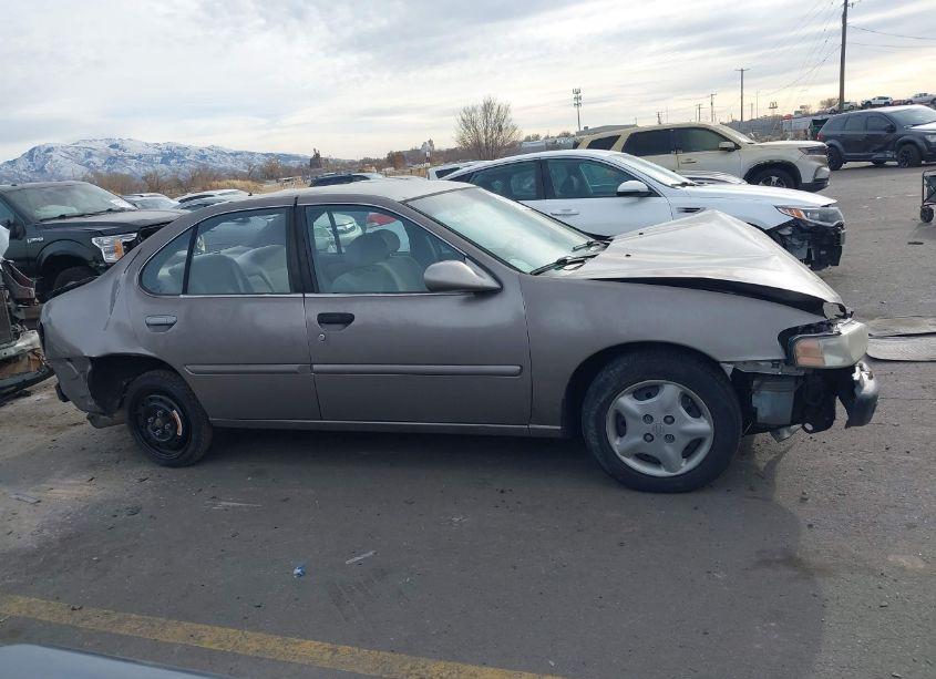 Photo 13 of 2001 Nissan Altima GXE (VIN 1N4DL01DX1C238793)