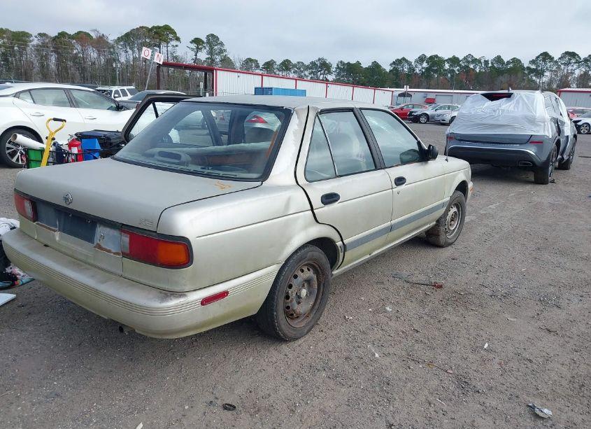 Photo 4 of 1991 Nissan Sentra (VIN 1N4EB31B3MC778546)