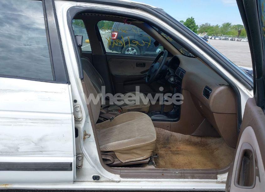 Photo 5 of 1994 Nissan Sentra E/XE/GXE/LE (VIN 1N4EB31F1RC797462)