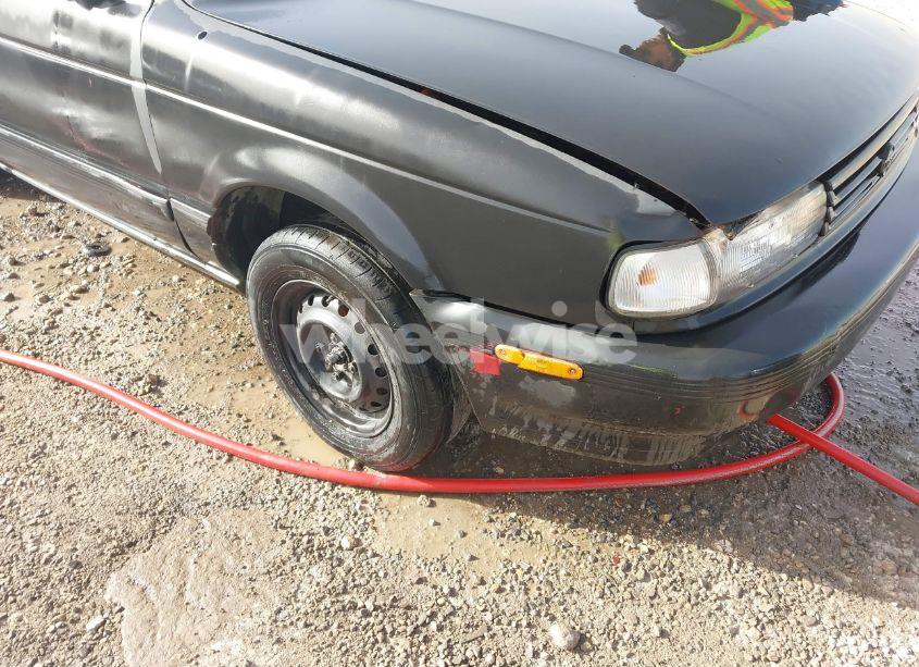 Photo 6 of 1992 Nissan Sentra (VIN 1N4EB32AXNC814739)