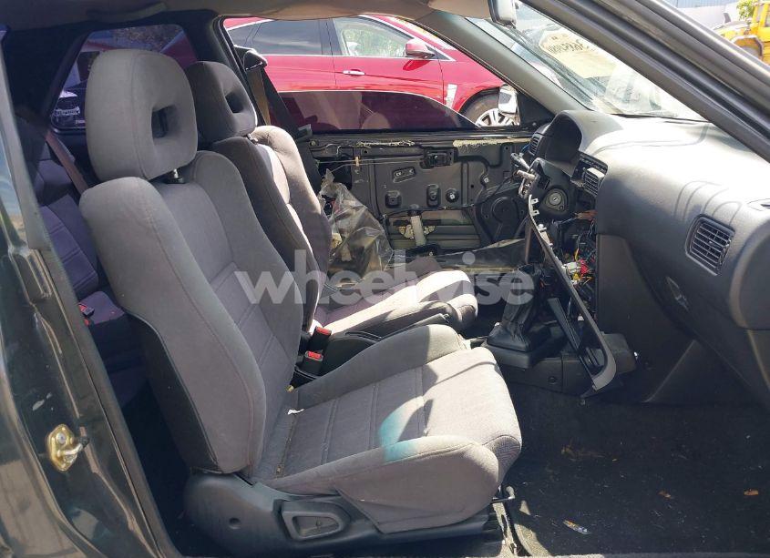 Photo 5 of 1992 Nissan Sentra SE-R (VIN 1N4GB32A2NC755002)