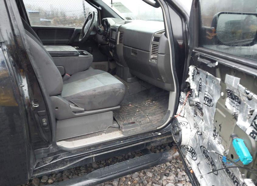 Photo 5 of 2004 Nissan Titan XE (VIN 1N6AA06A14N549116)