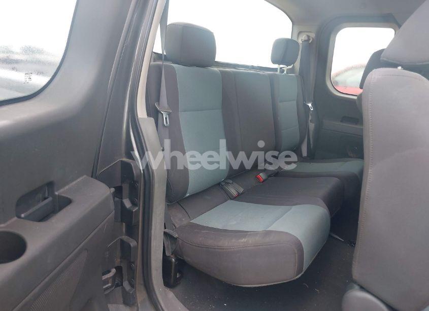 Photo 8 of 2005 Nissan Titan XE (VIN 1N6AA06A15N500144)