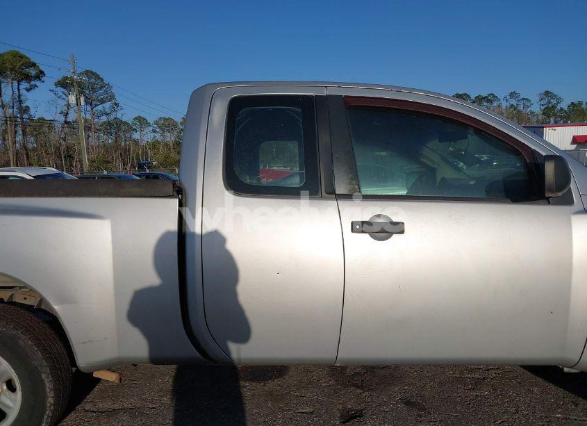 Photo 13 of 2004 Nissan Titan XE (VIN 1N6AA06A34N579377)