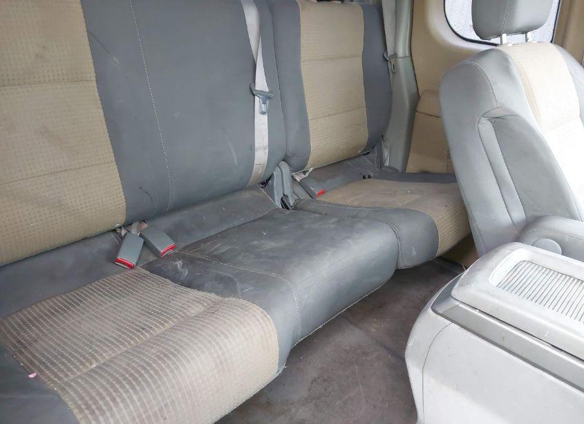 Photo 8 of 2004 Nissan Titan SE (VIN 1N6AA06A44N559090)