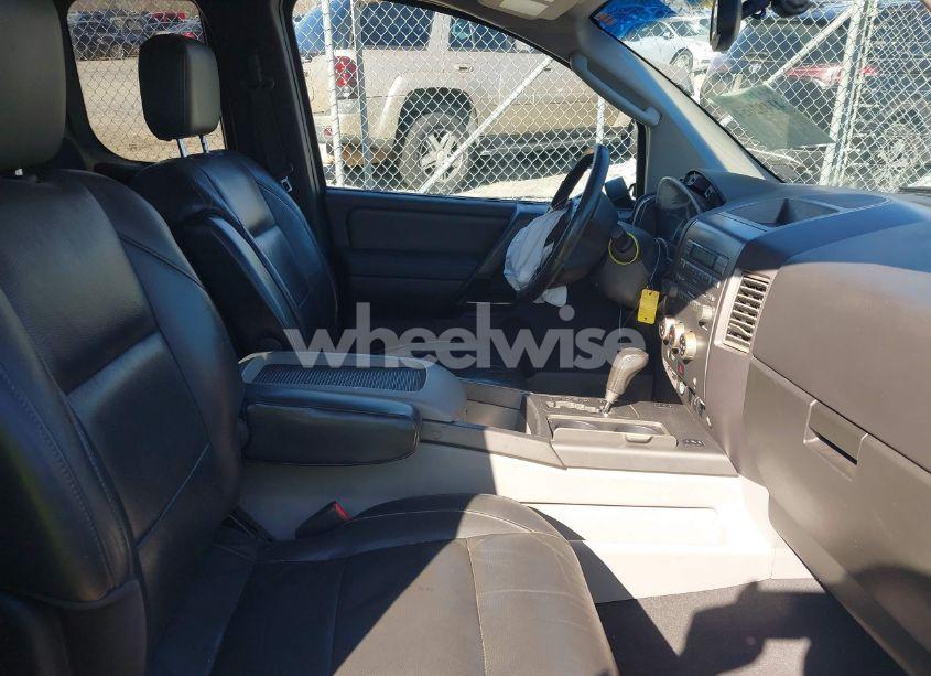 Photo 5 of 2004 Nissan Titan LE (VIN 1N6AA06A54N574780)