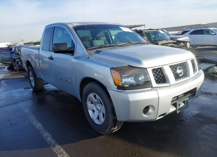 2005 Nissan Titan XE (VIN 1N6AA06A65N503329) main photo