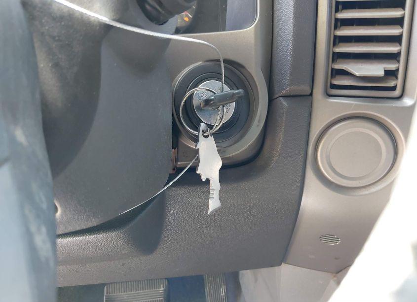 Photo 11 of 2005 Nissan Titan SE (VIN 1N6AA06A85N511352)