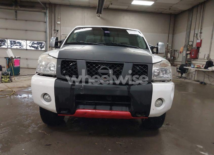 Photo 12 of 2004 Nissan Titan SE (VIN 1N6AA06B04N549990)