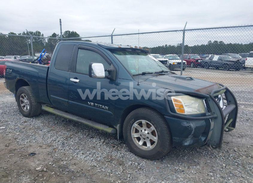 2005 Nissan Titan SE (VIN 1N6AA06B45N514239) main photo