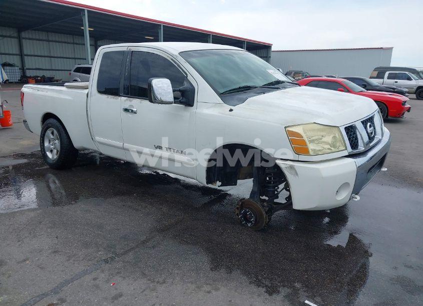 2005 Nissan Titan SE (VIN 1N6AA06B55N513861) main photo