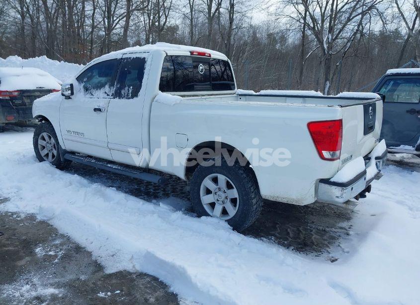 Photo 3 of 2005 Nissan Titan LE (VIN 1N6AA06B65N570327)