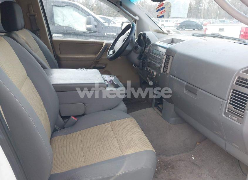 Photo 5 of 2004 Nissan Titan SE (VIN 1N6AA06B74N557651)